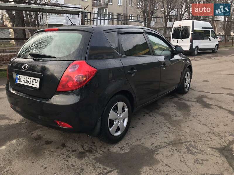 Хэтчбек Kia Ceed 2008 в Луцке фото 11 Хэтчбек Kia Ceed 2008 в Луцке