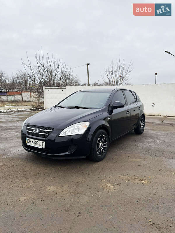 Хетчбек Kia Ceed 2008 в Одесі
