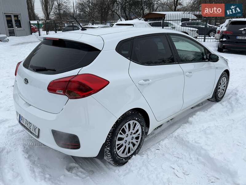 Хэтчбек Kia Ceed 2016 в Киеве