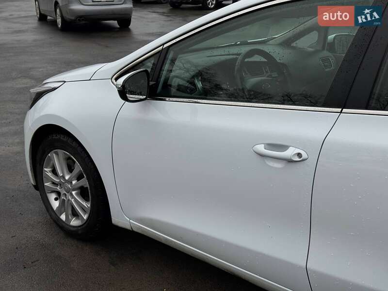 Універсал Kia Ceed 2013 в Кам'янець-Подільському