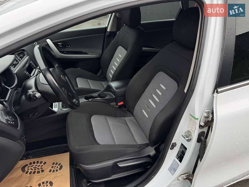 Універсал Kia Ceed 2013 в Кам'янець-Подільському