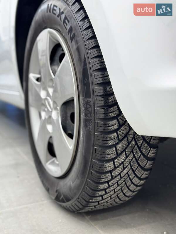 Универсал Kia Ceed 2013 в Стрые