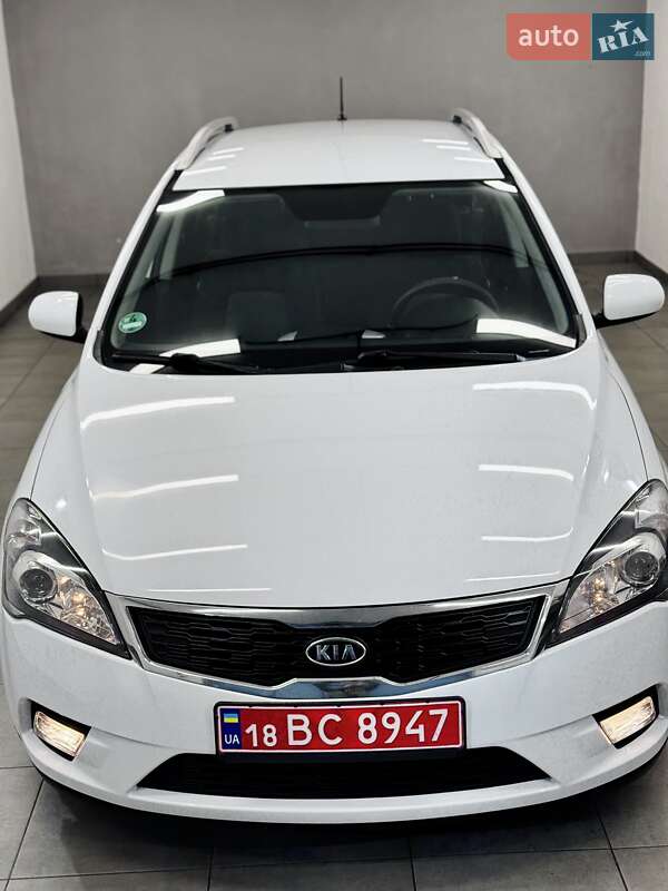 Универсал Kia Ceed 2013 в Стрые