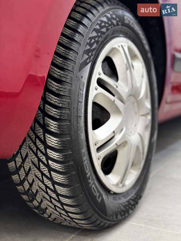 Хетчбек Kia Ceed 2007 в Стрию