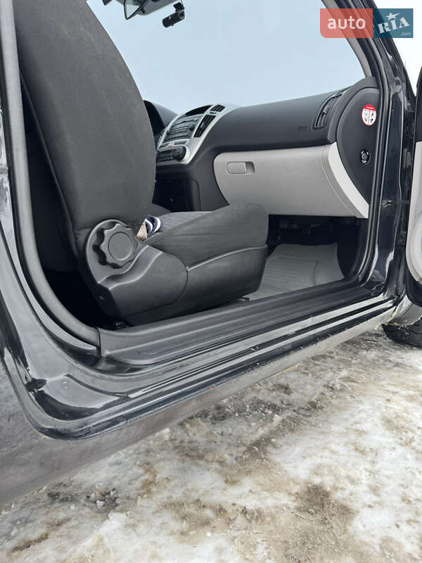 Хэтчбек Kia Ceed 2008 в Черкассах фото 13 Хэтчбек Kia Ceed 2008 в Черкассах