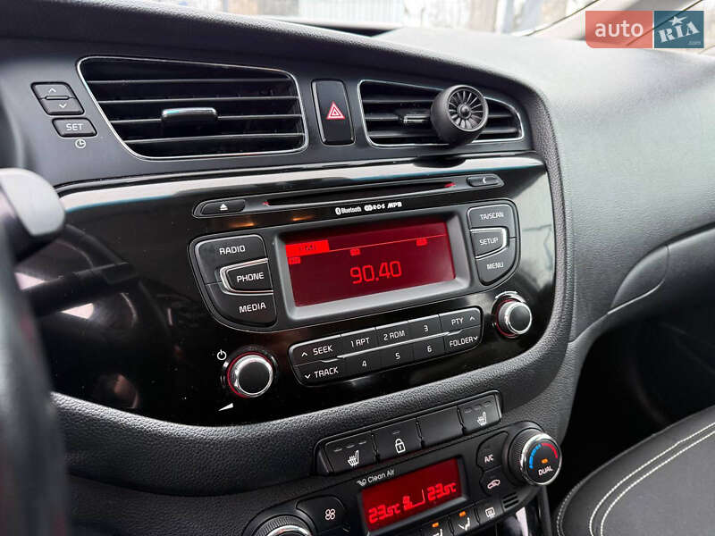 Универсал Kia Ceed 2013 в Стрые