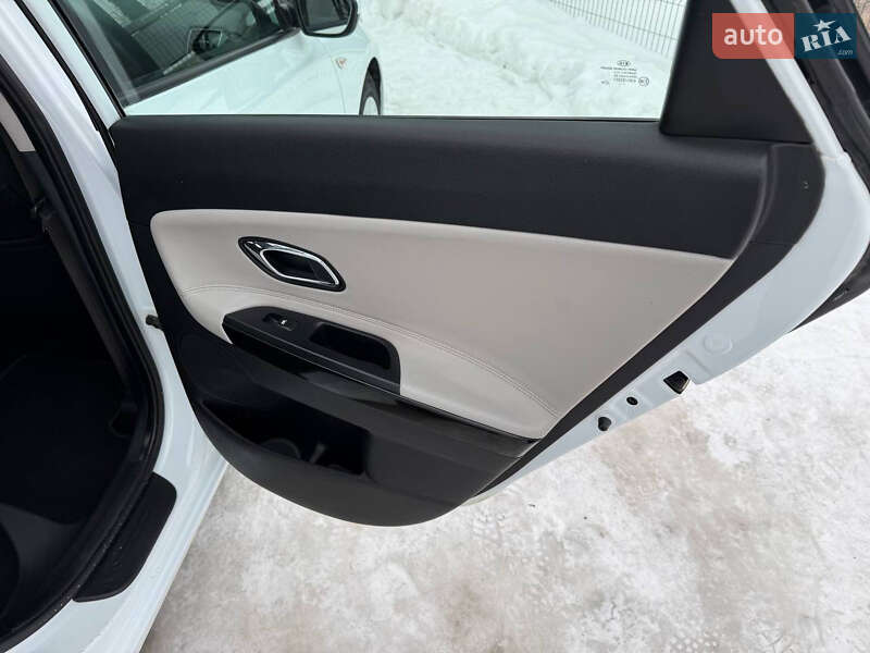 Универсал Kia Ceed 2013 в Стрые