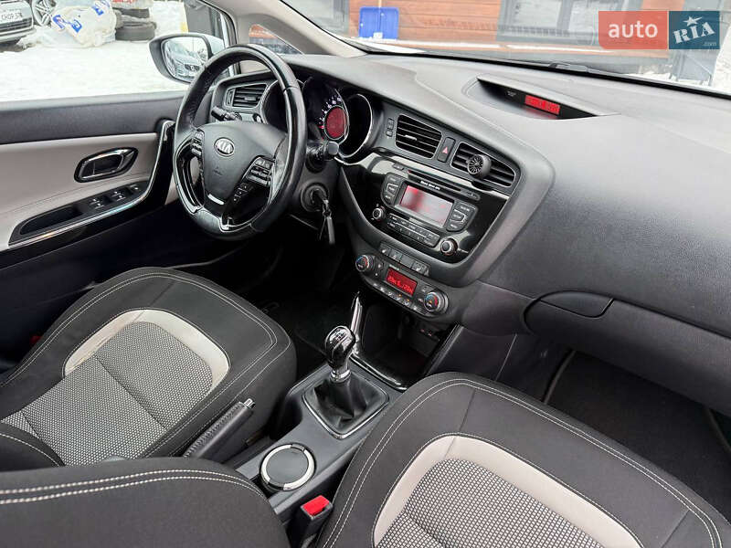 Универсал Kia Ceed 2013 в Стрые