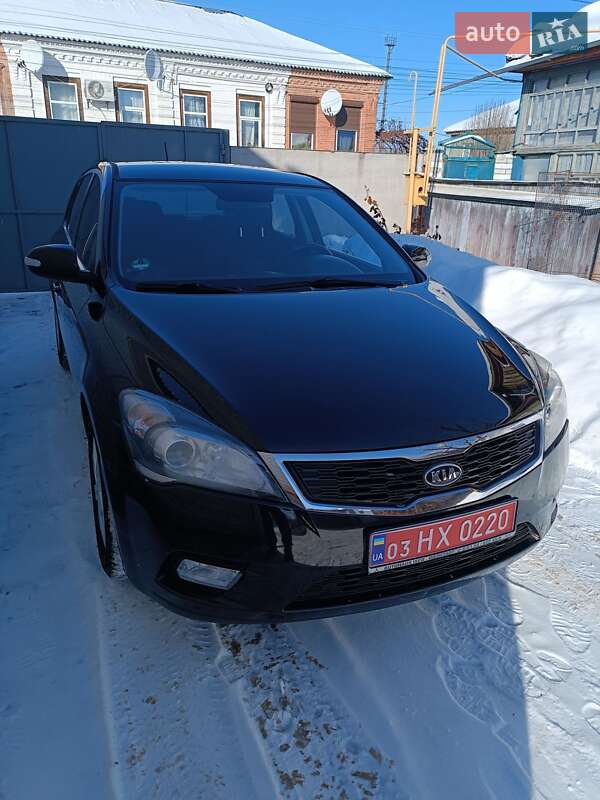 Хэтчбек Kia Ceed 2010 в Нежине