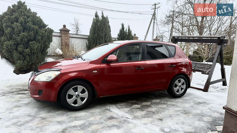 Хэтчбек Kia Ceed 2007 в Киеве фото 6 Хэтчбек Kia Ceed 2007 в Киеве