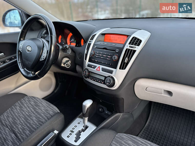 Універсал Kia Ceed 2009 в Дрогобичі фото 2 Універсал Kia Ceed 2009 в Дрогобичі