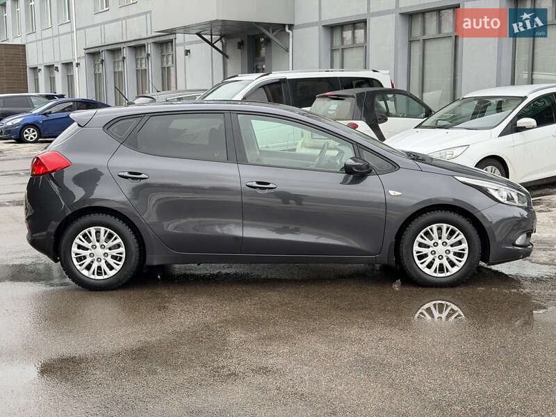 Хетчбек Kia Ceed 2013 в Києві