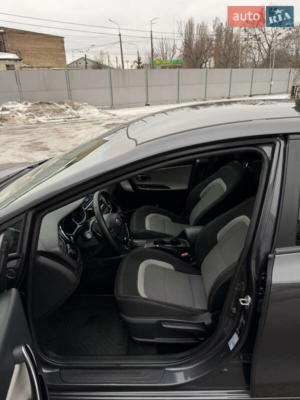 Хетчбек Kia Ceed 2013 в Києві