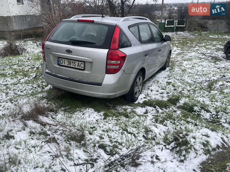 Универсал Kia Ceed 2009 в Днепре