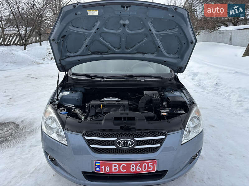 Хэтчбек Kia Ceed 2008 в Хороле фото 44 Хэтчбек Kia Ceed 2008 в Хороле