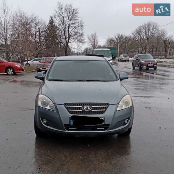 Хетчбек Kia Ceed 2007 в Кам'янському