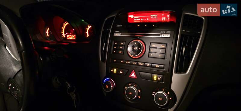 Універсал Kia Ceed 2010 в Києві