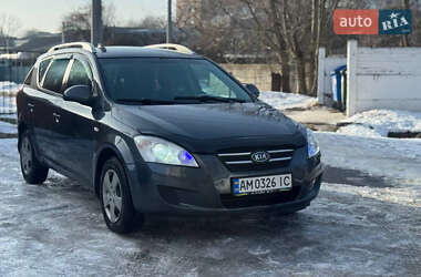 Универсал Kia Ceed 2008 в Звягеле