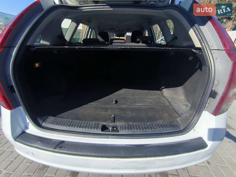 Универсал Kia Ceed 2011 в Львове