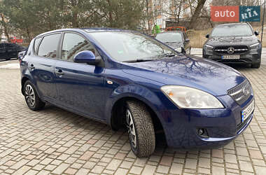 Хетчбек Kia Ceed 2009 в Івано-Франківську
