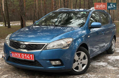 Универсал Kia Ceed 2010 в Каменском