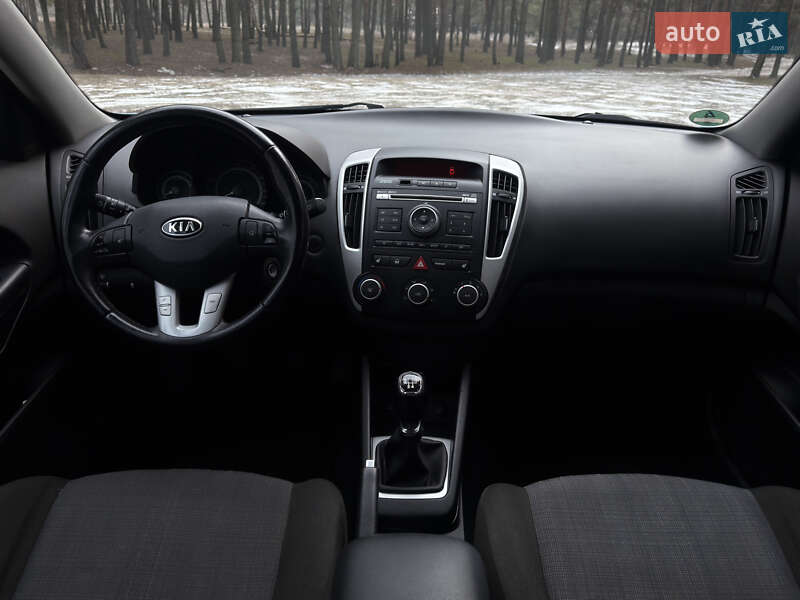 Универсал Kia Ceed 2010 в Каменском фото 9 Универсал Kia Ceed 2010 в Каменском