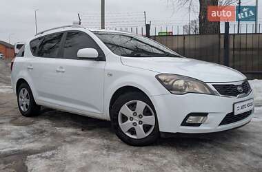 Универсал Kia Ceed 2011 в Киеве
