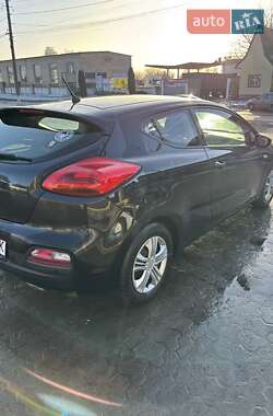 Хетчбек Kia Ceed 2013 в Жашківу