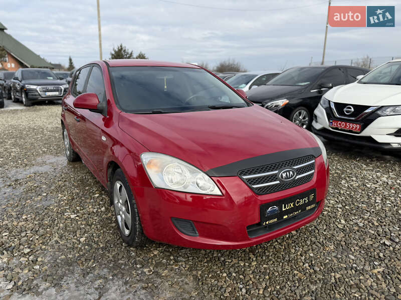 Хетчбек Kia Ceed 2009 в Івано-Франківську