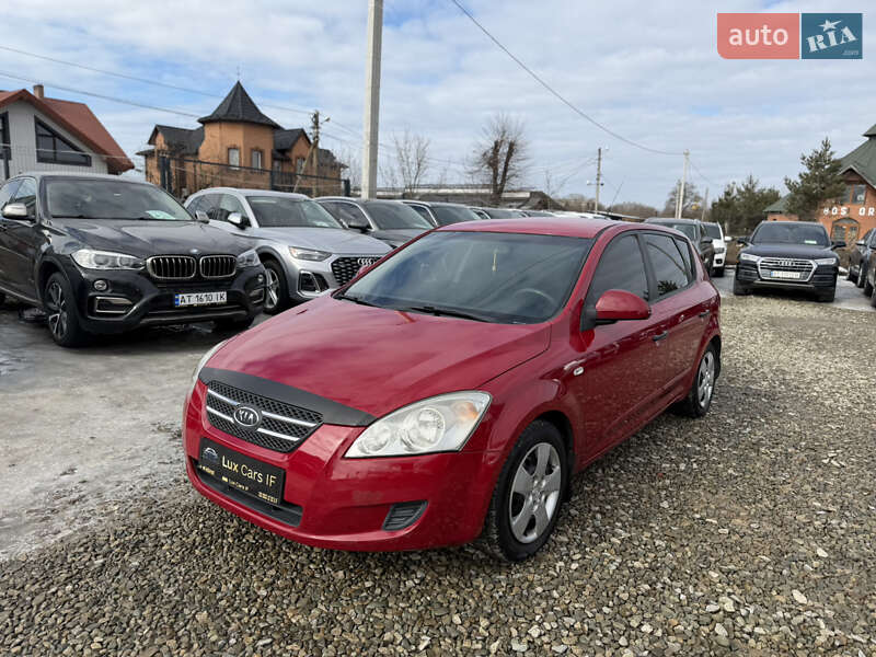 Хетчбек Kia Ceed 2009 в Івано-Франківську