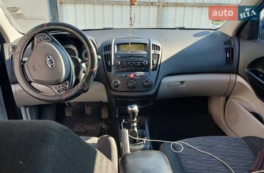 Хетчбек Kia Ceed 2007 в Львові