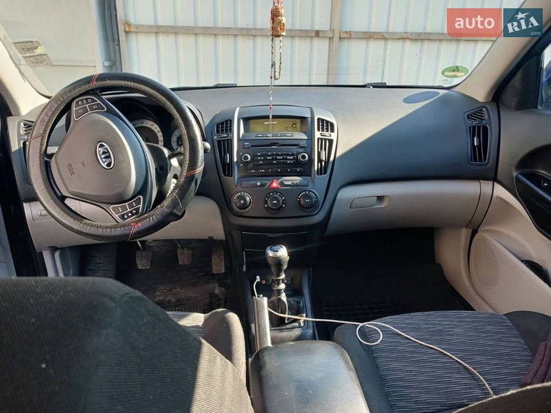 Хетчбек Kia Ceed 2007 в Львові