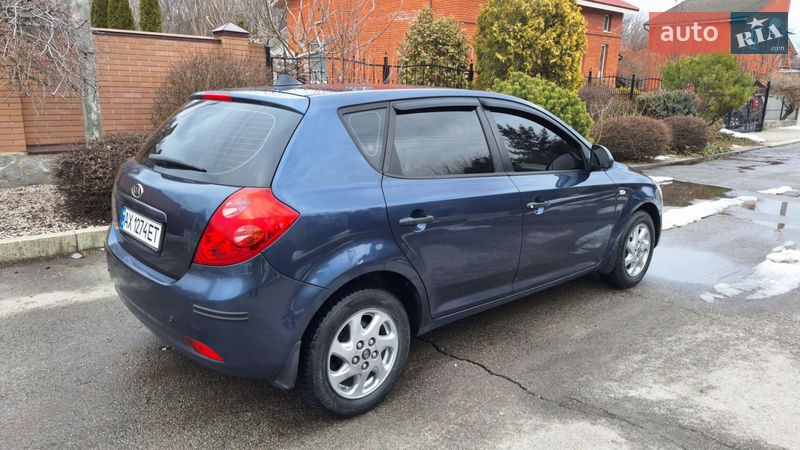Хэтчбек Kia Ceed 2007 в Полтаве