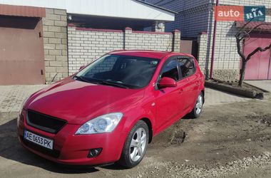 Хетчбек Kia Ceed 2008 в Дніпрі