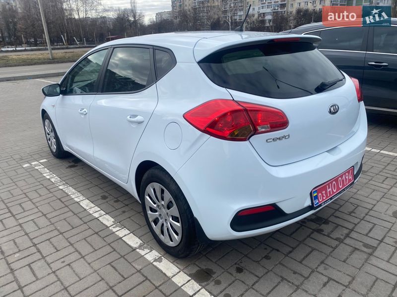 Хэтчбек Kia Ceed 2013 в Черкассах