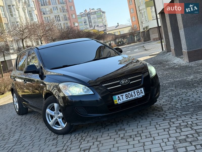 Хэтчбек Kia Ceed 2008 в Ивано-Франковске