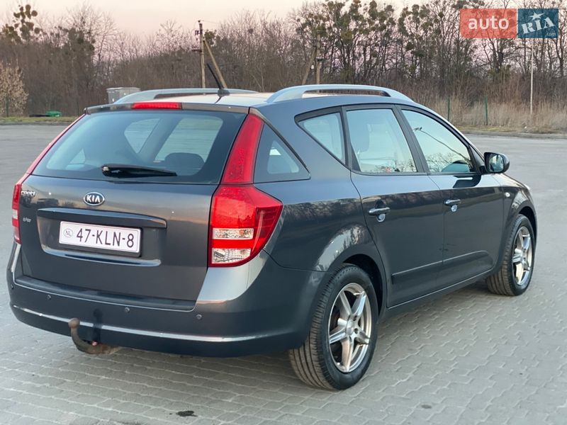 Универсал Kia Ceed 2010 в Радивилове