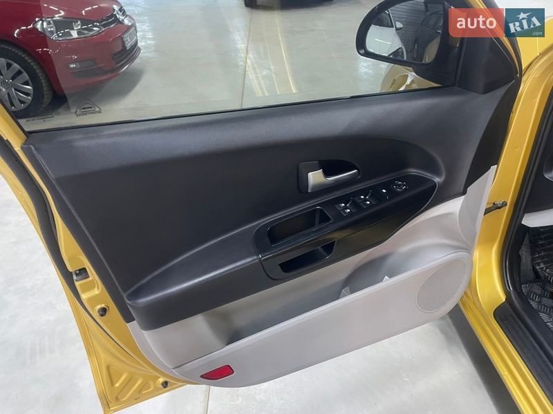 Хэтчбек Kia Ceed 2008 в Стрые