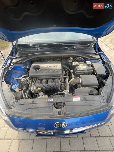 Хэтчбек Kia Ceed 2019 в Ужгороде