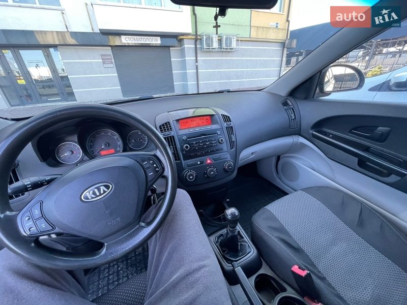 Хетчбек Kia Ceed 2007 в Івано-Франківську
