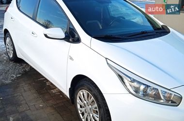 Хэтчбек Kia Ceed 2012 в Львове
