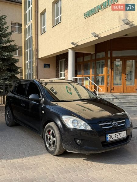 Хетчбек Kia Ceed 2008 в Львові