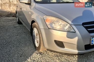 Хетчбек Kia Ceed 2008 в Львові