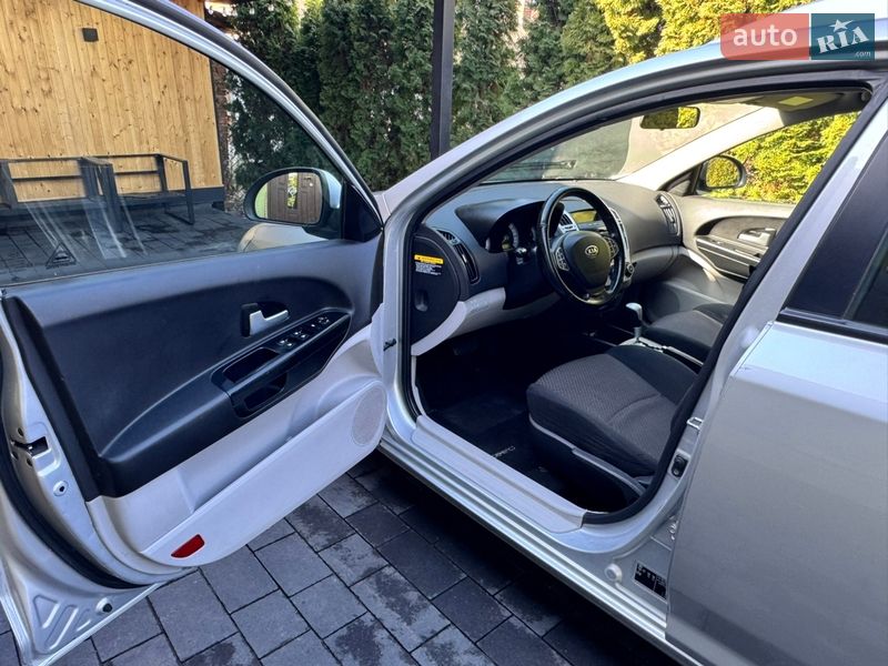 Универсал Kia Ceed 2008 в Дубно