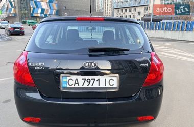 Хэтчбек Kia Ceed 2009 в Киеве