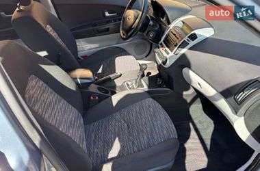 Хэтчбек Kia Ceed 2008 в Хороле