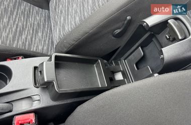 Хэтчбек Kia Ceed 2008 в Хороле