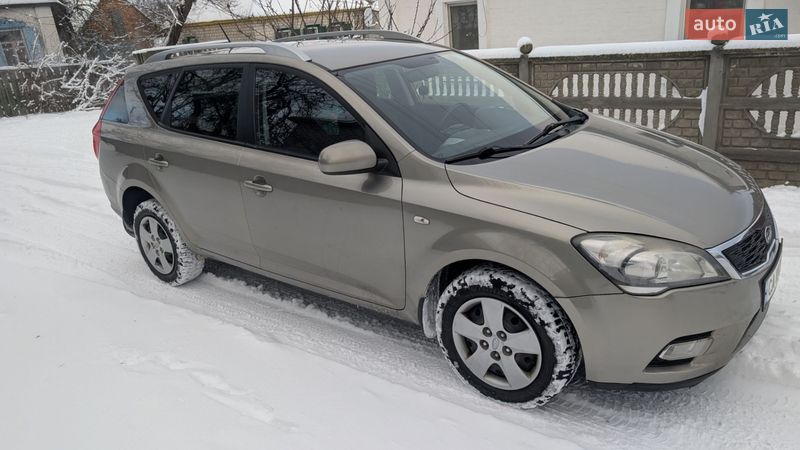 Универсал Kia Ceed 2010 в Золотоноше