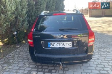 Универсал Kia Ceed 2010 в Самборе
