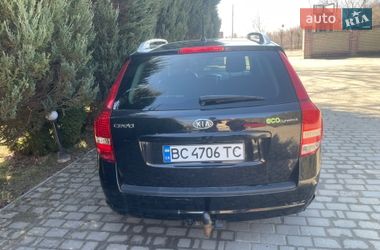 Универсал Kia Ceed 2010 в Самборе